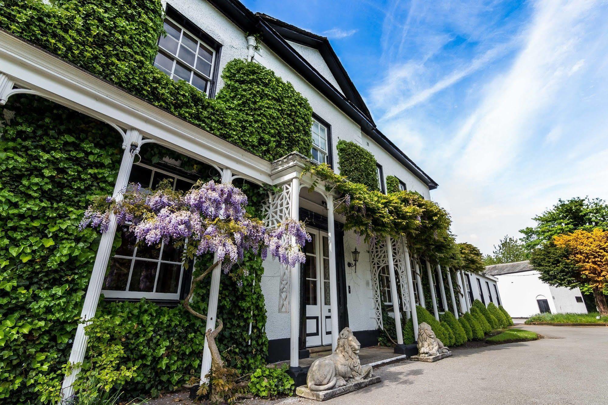 Statham Lodge Hotel วอร์ริงตัน ภายนอก รูปภาพ